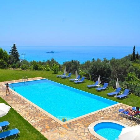 Large Apartment By The Pool - Pelekas Beach, Corfu Exterior photo