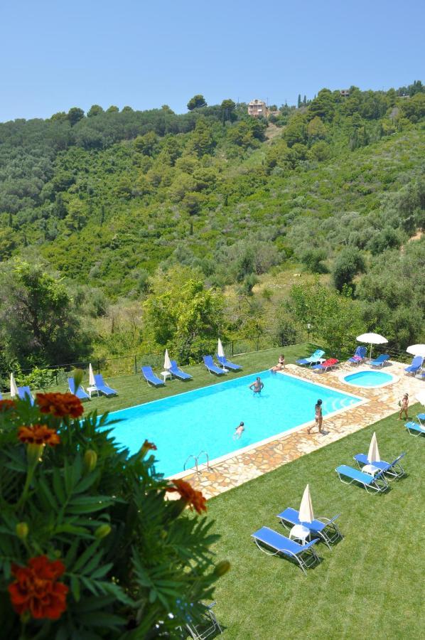 Large Apartment By The Pool - Pelekas Beach, Corfu Exterior photo